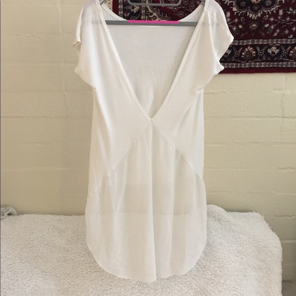 Low back, high low T-shirt